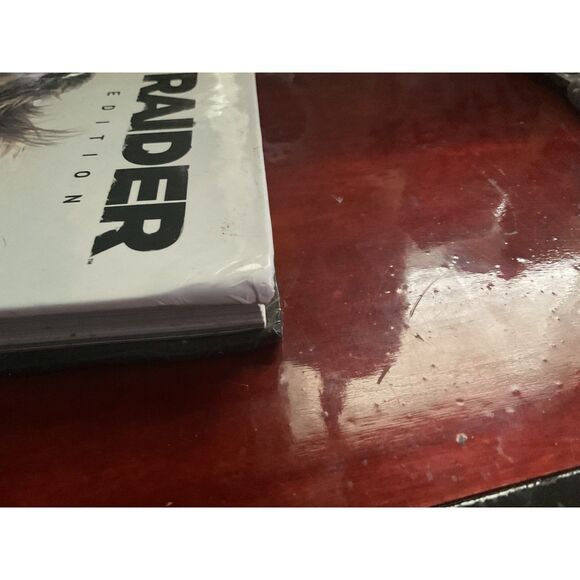 Tomb Raider Limited Edition Book - Picture 6 of 16